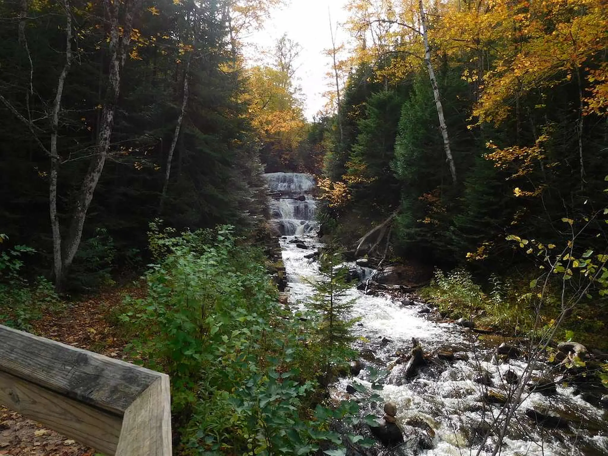 sable-falls-in-fall-38326e-1024